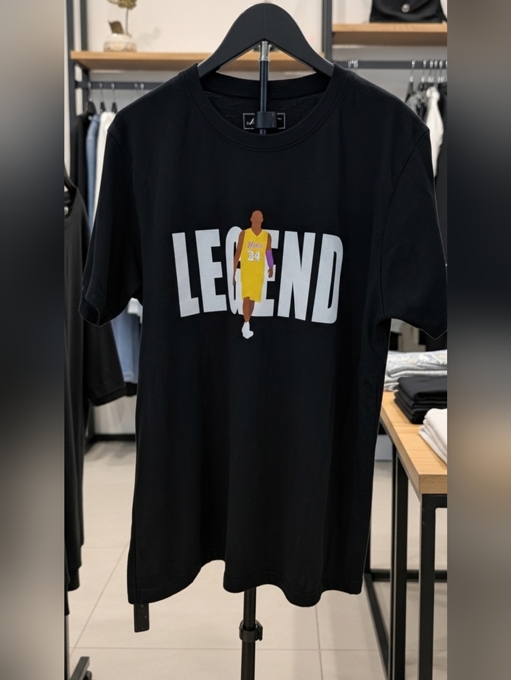 Mister Tee Kobe Bryant Legend Graphic T-Shirt Black XL Lakers Mamba Tribute Tee